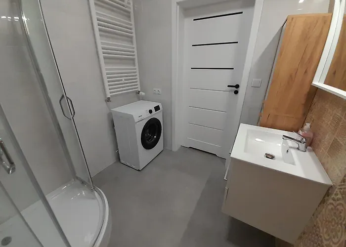 Idea Centrum Z Miejscem Parkingowym * رادوم